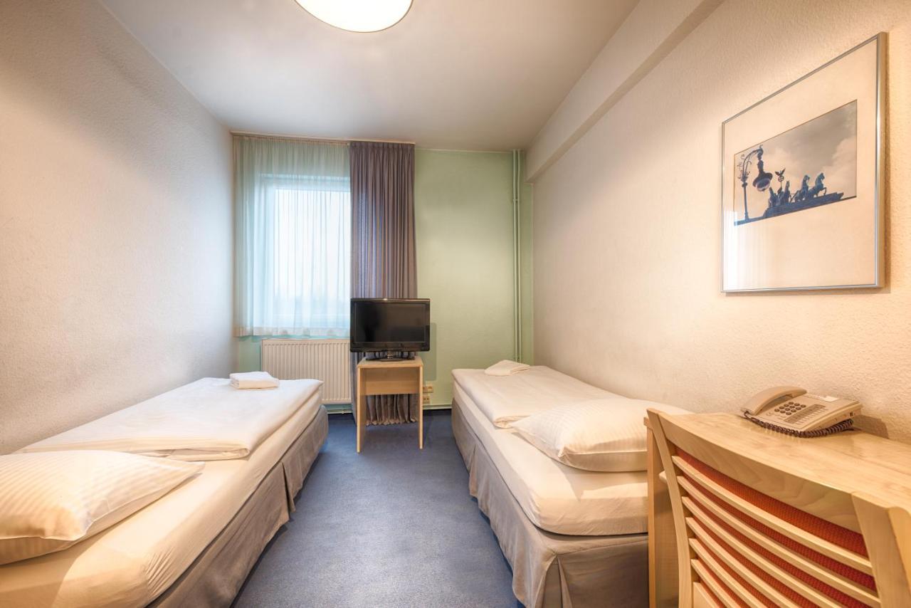 Enjoy Hostel Berlin City West Esterno foto