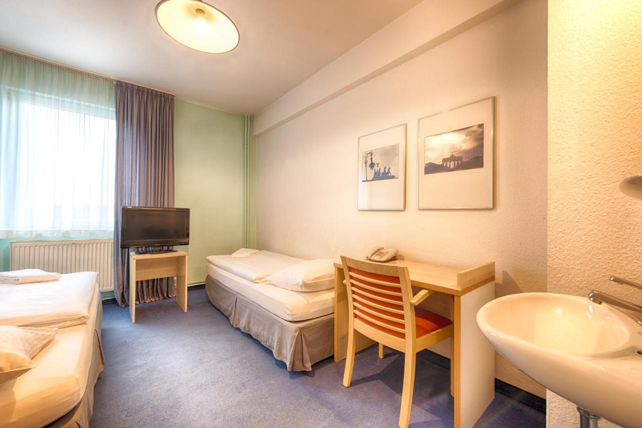 Enjoy Hostel Berlin City West Esterno foto