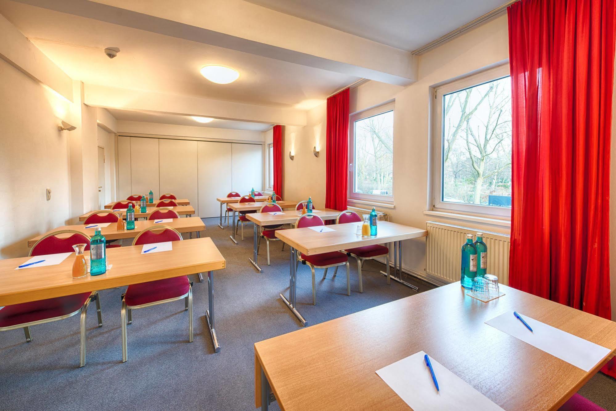 Enjoy Hostel Berlin City West Esterno foto